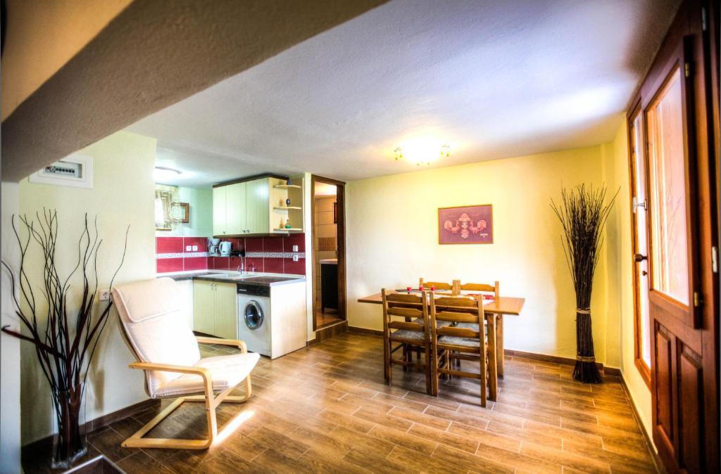 וורוורו Anna Karra Studios & Apartments חדר תמונה